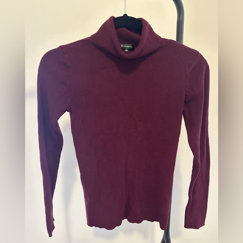 Dynamite Turtleneck